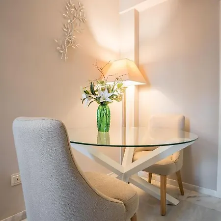 Ibericabeds Nueva De San Anton Apartment *