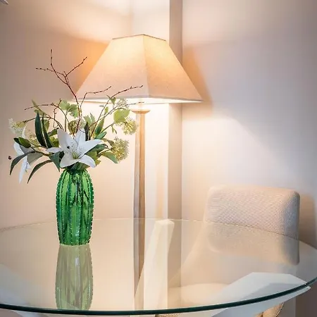 Ibericabeds Nueva De San Anton Apartment